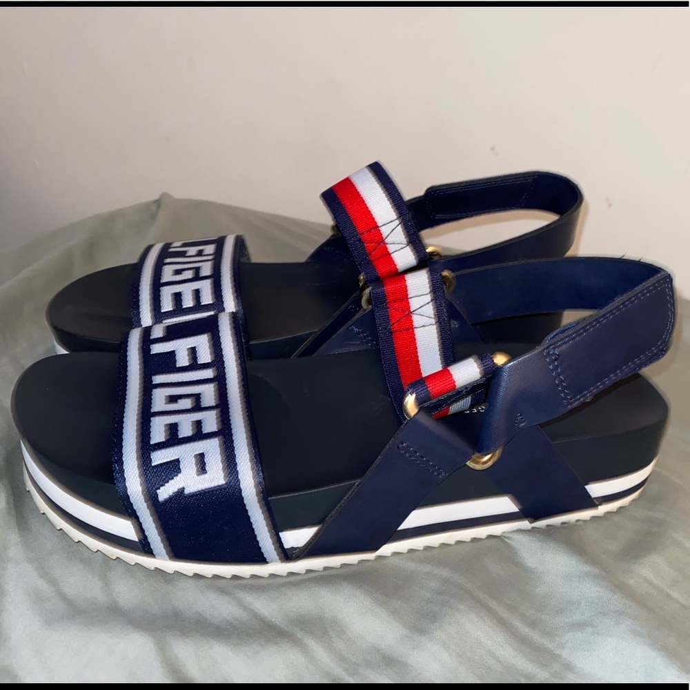 9/10 condition - Picture 2 of 3